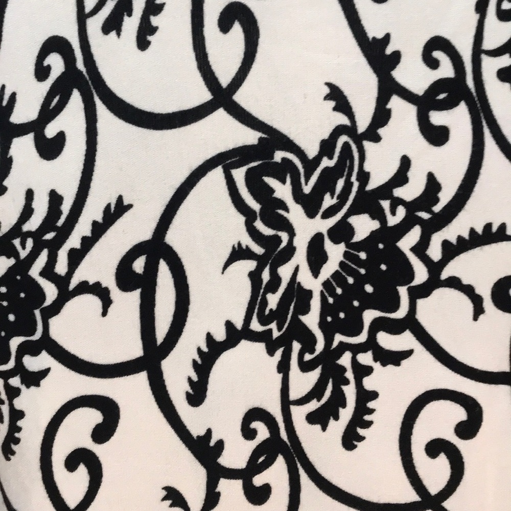 Patterned Sweater - Picture 2 of 3